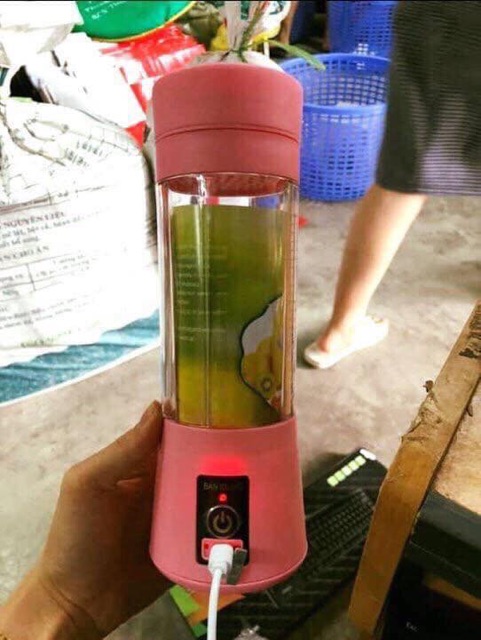 Máy xay sinh tố mini câm tay di động siêu tiện dụng - loại 6 lưỡi