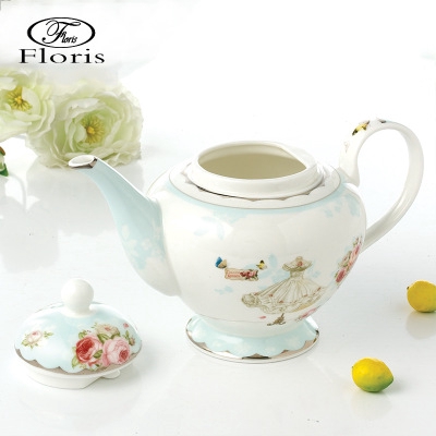 Ấm trà bằng gốm họa tiết hoa lãng mạn kiểu châu âu