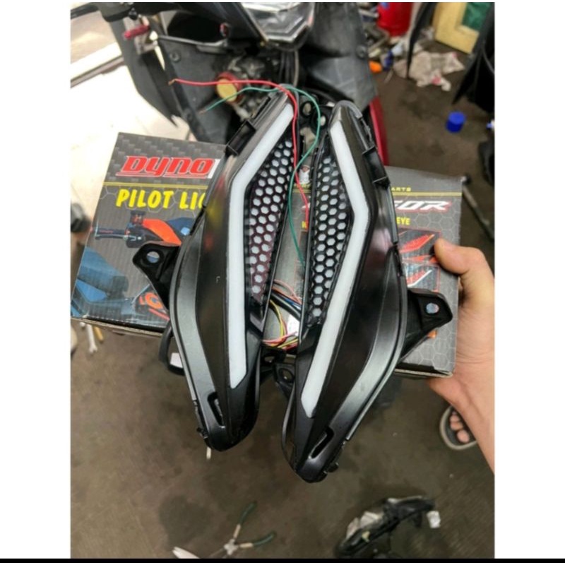 Đèn Demi Audi i8 gắn WINNER V1 - GTR chỉnh màu app điện thoại