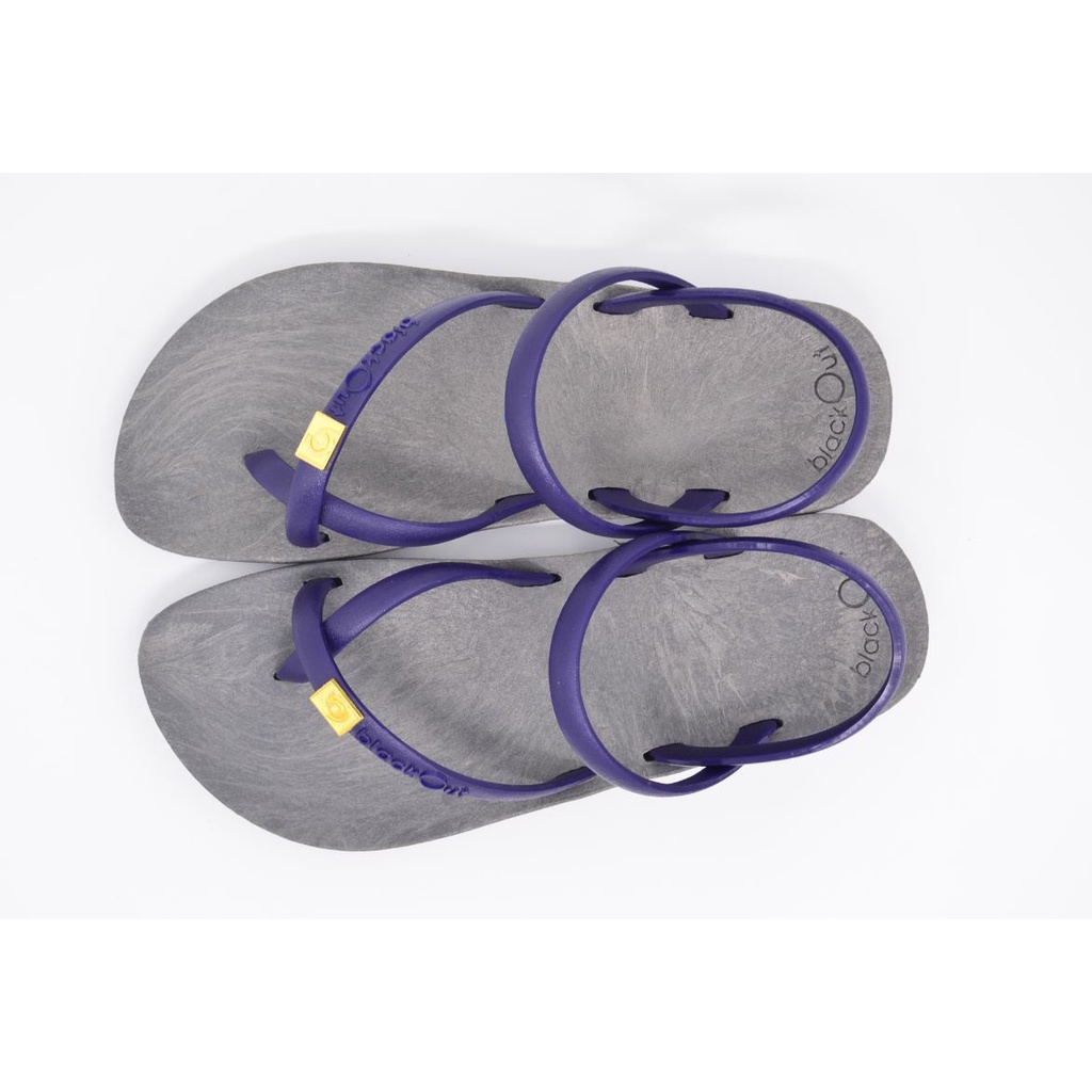 Giày xỏ ngón Blackout