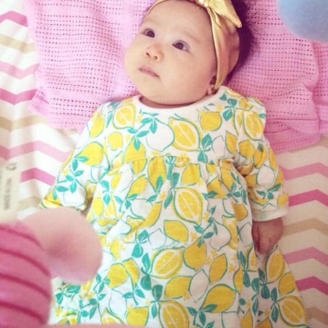Váy Next auth sz 3-6m cho bé dưới 8kg