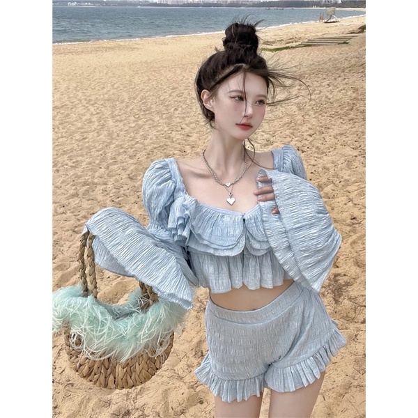 Set áo xanh tay dài bo chun + short tầng