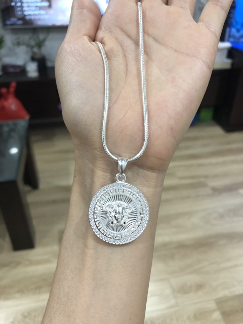 Bộ dây chuyền và mặt versac bạc ta size nhỏ