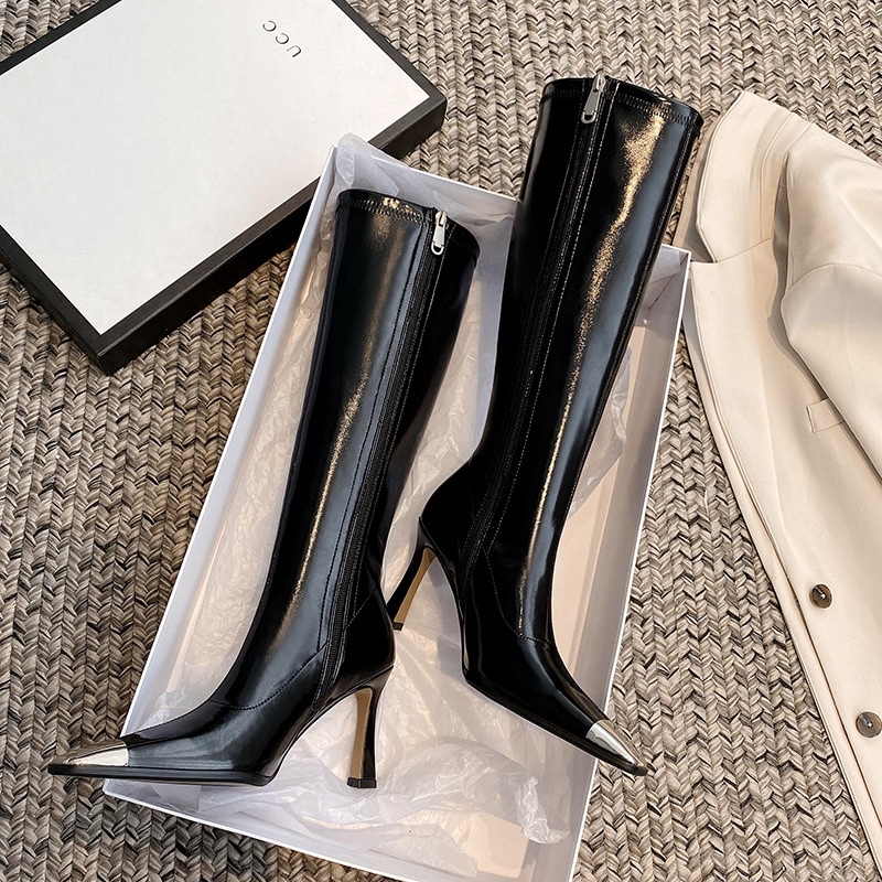 Boot da bóng mũi nhọn mũi bạc