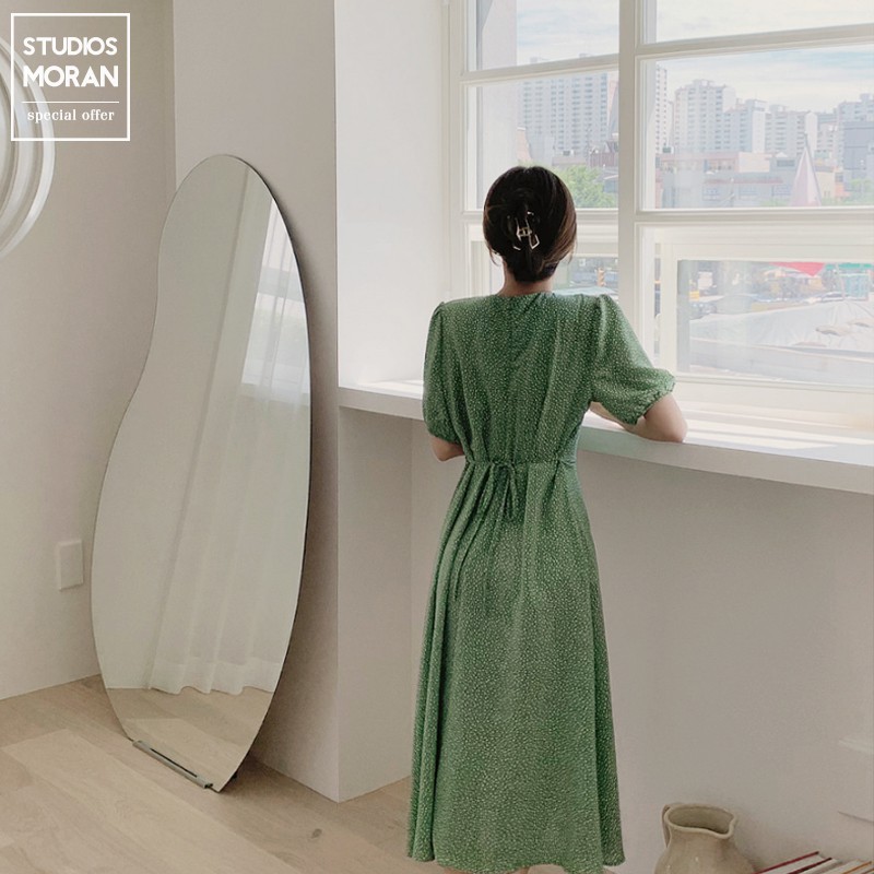 Váy MORAN hoa li ti màu xanh lá cổ V thắt eo đơn giản vintage nhẹ nhàng Hàn Quốc )