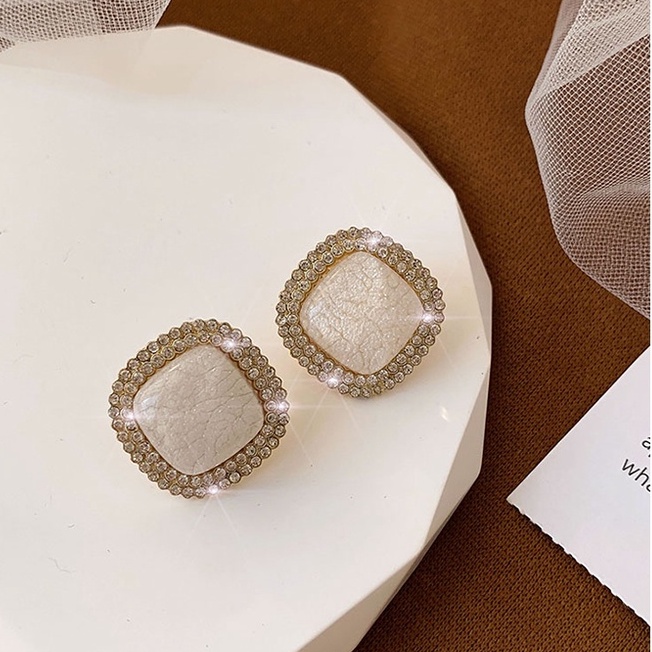 Set 2 Khuyên Tai Đính Ngọc Trai Phong Cách Hàn Quốc Thanh Lịch Dành Cho Nữ
