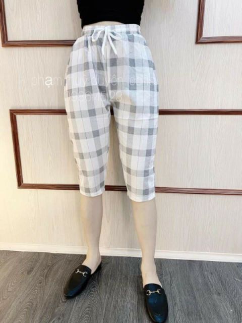 Quần đũi lửng caro