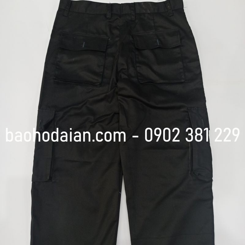 Bộ quần áo bảo vệ màu đen cộc tay 6 túi hộp
