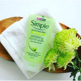 Sữa rữa mặt simple kind to skin refreshing facial wash