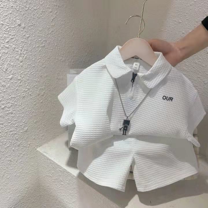 Set đồ gồm áo thun tay ngắn và quần short màu trơn phong cách thời trang dành cho bé trai và bé gái