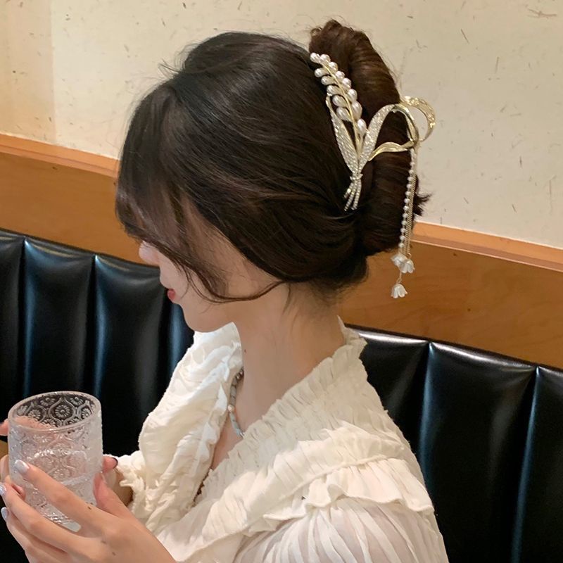 Kẹp Tóc Hình Bướm Đính Ngọc Trai Thời Trang Hàn Quốc