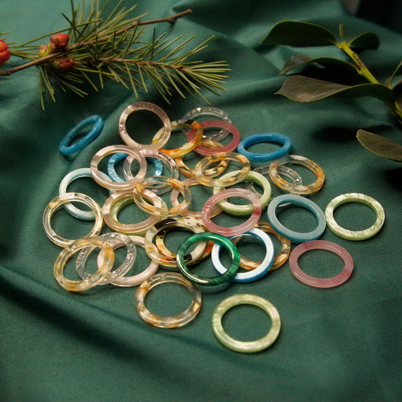 Bộ 10 Nhẫn Nhựa Nhiều Màu Thời Trang