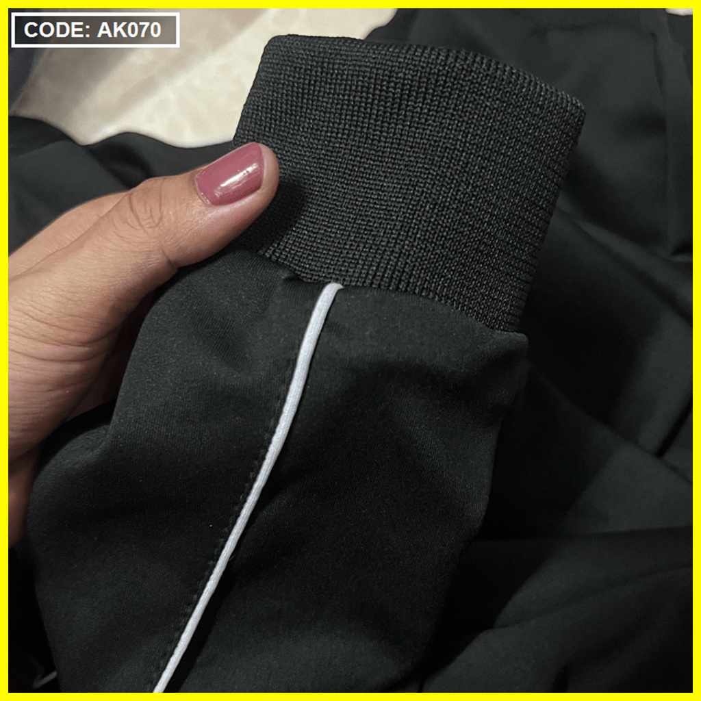 Áo Khoác Nam Bomber Vải Poly 2 Da Cao Cấp, Phối Lé Sọc Trắng Thời Trang mã KHOAC.35