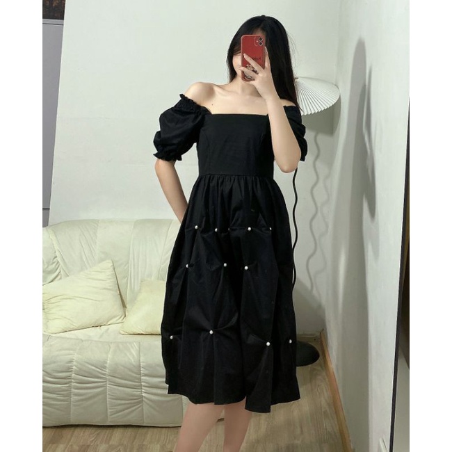 Váy tay bồng cổ vuông Urban Revivo