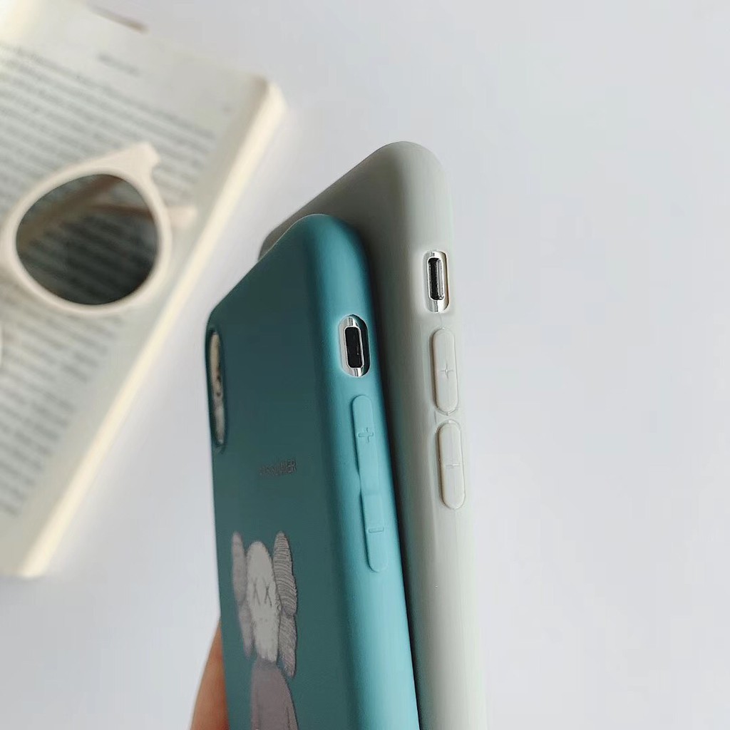 Ốp điện thoại in hình nhân vật KAWS xinh xắn cho iphone11 11pro 11pro Max XR XSmax X I8 IP7 PLUS I6S | BigBuy360 - bigbuy360.vn