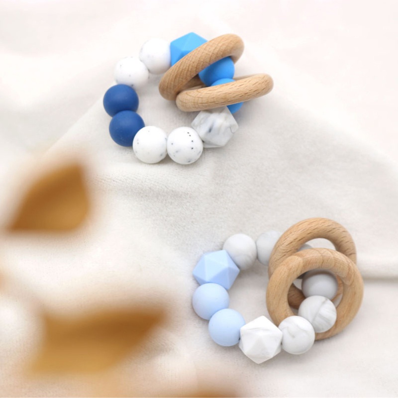 Đồ Chơi Vòng Tay Ngậm Mọc Răng Bằng Silicone Phối Hạt Gỗ Kết Hợp Thực Phẩm Dành Cho Bé Sơ Sinh