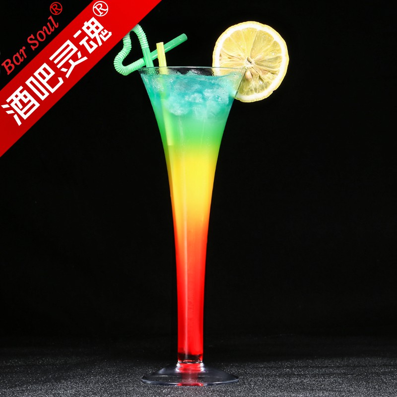 Ly Uống Cocktail Hình Tam Giác Tiện Dụng Cho Quán Bar Soul Beach