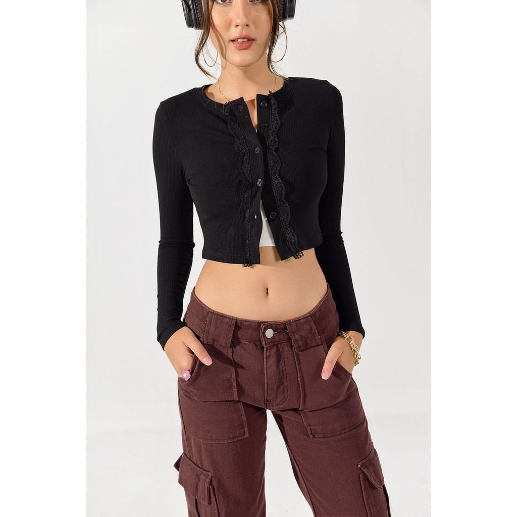 Áo croptop thun gân dài tay phối khuy trước viền ren Cardigan Mia Ritta A2093