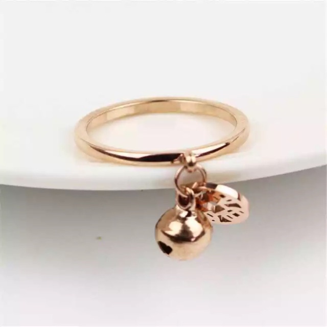 Nhẫn titan ko đen đồng tiền