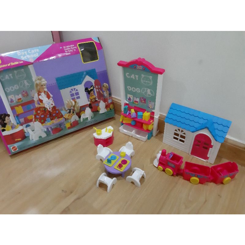 Thanh lý bộ nhà trẻ Kelly mới 99%