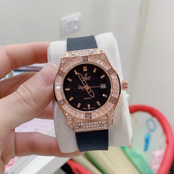 (Hublot nữ) Đồng hô nữ Hublot dây silicon hương vani dính đá viền, bả hành 12 tháng - Đồng hồ thời trang