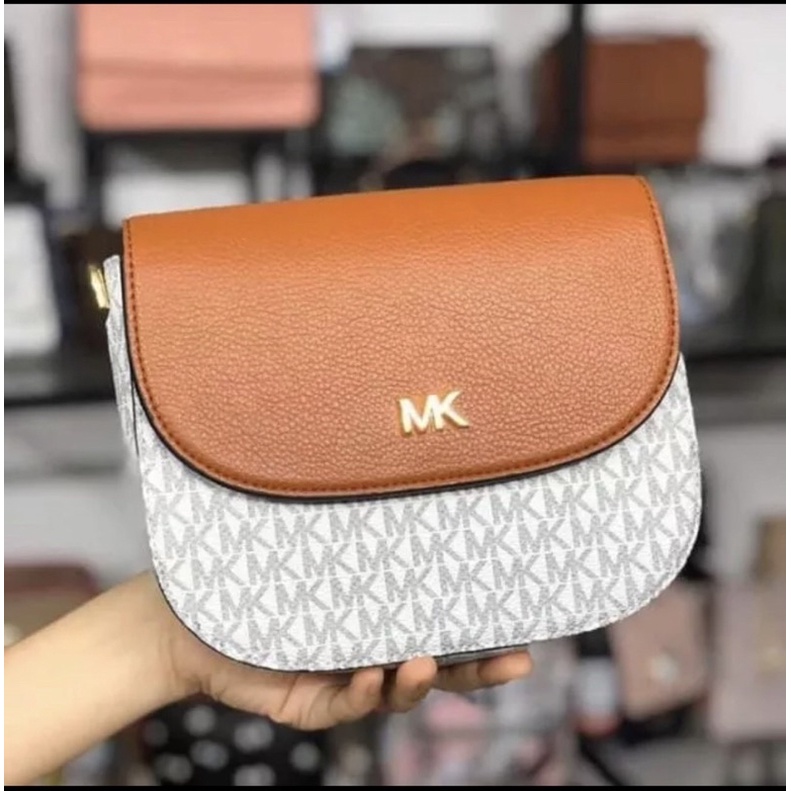 Túi Mk bầu đeo chéo  ảnh thật