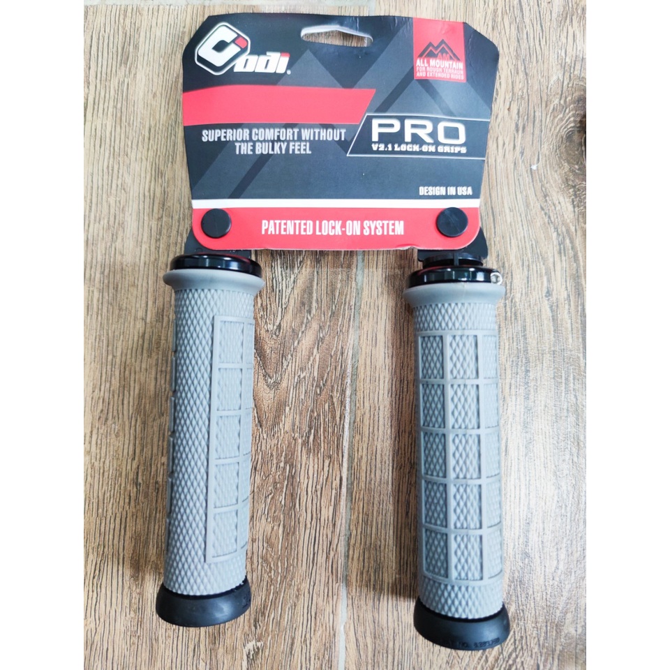 Bao tay nắm xe đạp ODI Pro lock on V2.1 - Chính hãng All Mountain