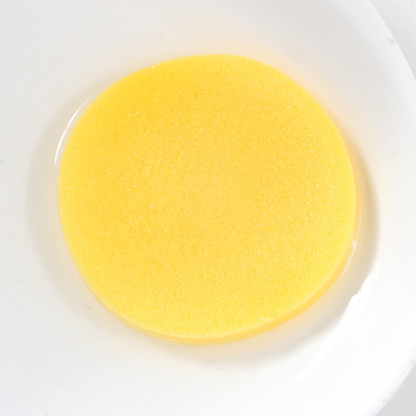 Bông mút rữa mặt nở ra trong nước gói 12 bông Chivey tán phấn tạo khối mềm mịn chình vuông màu vàng tím