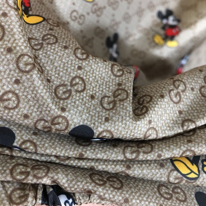 Quần short ống rộng in hoạ tiết mickey thương hiệu Gucci GG cao cấp