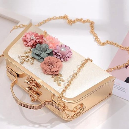 Ví Dạ Tiệc Cầm Tay Đính Hoa