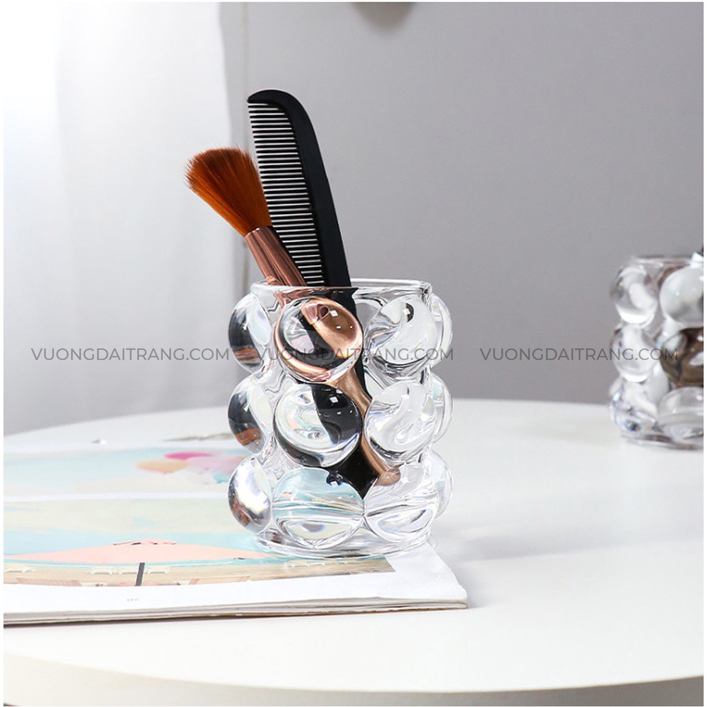 Cốc/ ly thủy tinh bi tròn đựng cọ và dụng cụ