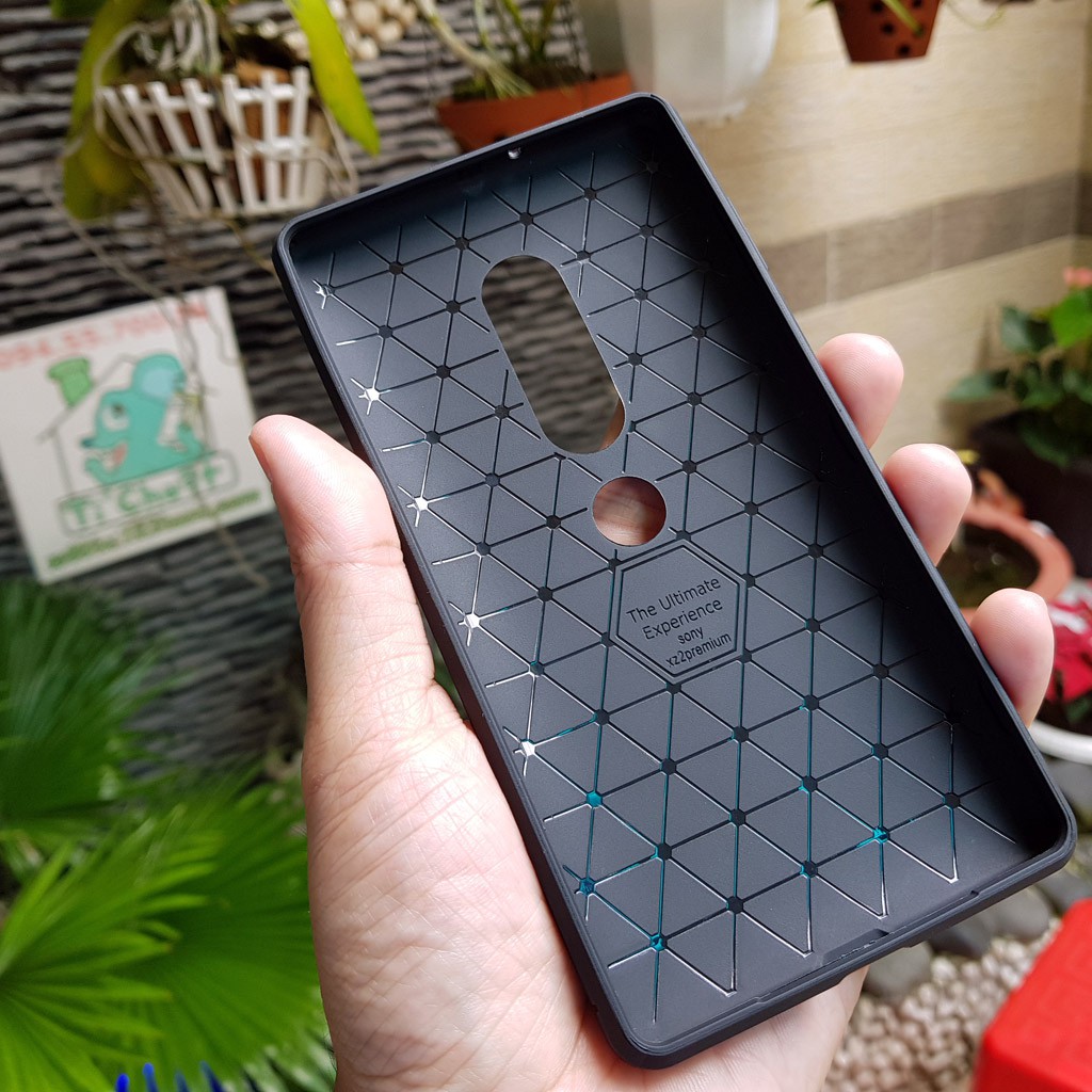 [Ảnh Thật] Ốp Lưng Sony XZ2 Premium Dẻo Vân Carbon Phay Xước Chống Sốc