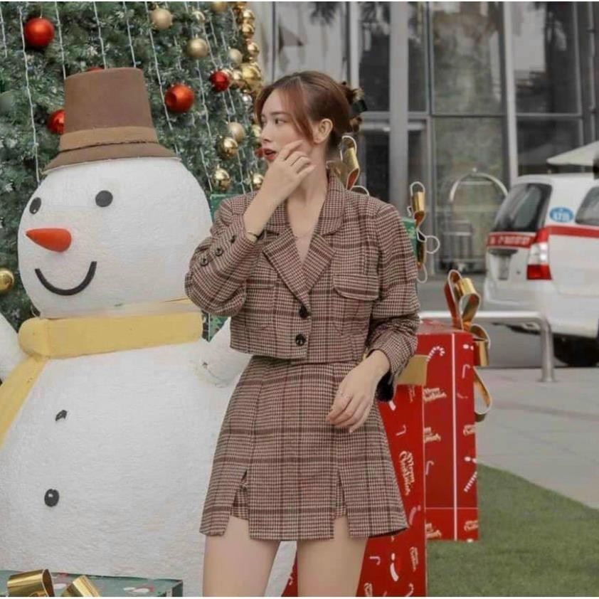 Set Váy Áo Phong Cách, Chân Váy Xẻ Caro ( Kèm Quần ). Vest Dáng Croptop Tay Dài Siêu Sang, Phong Cách Cá Tính.