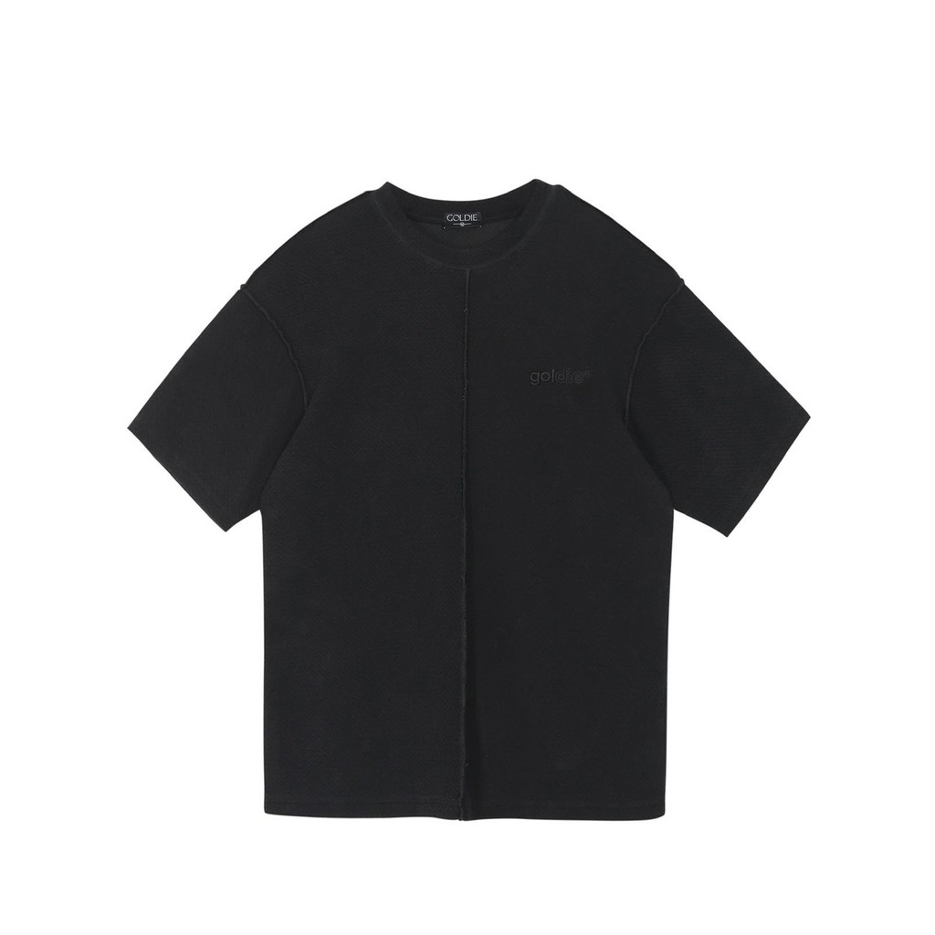 Áo thun xốp 'GOLDIE EMBOSSED OVERSIZED' 100% cotton nhuộm đen
