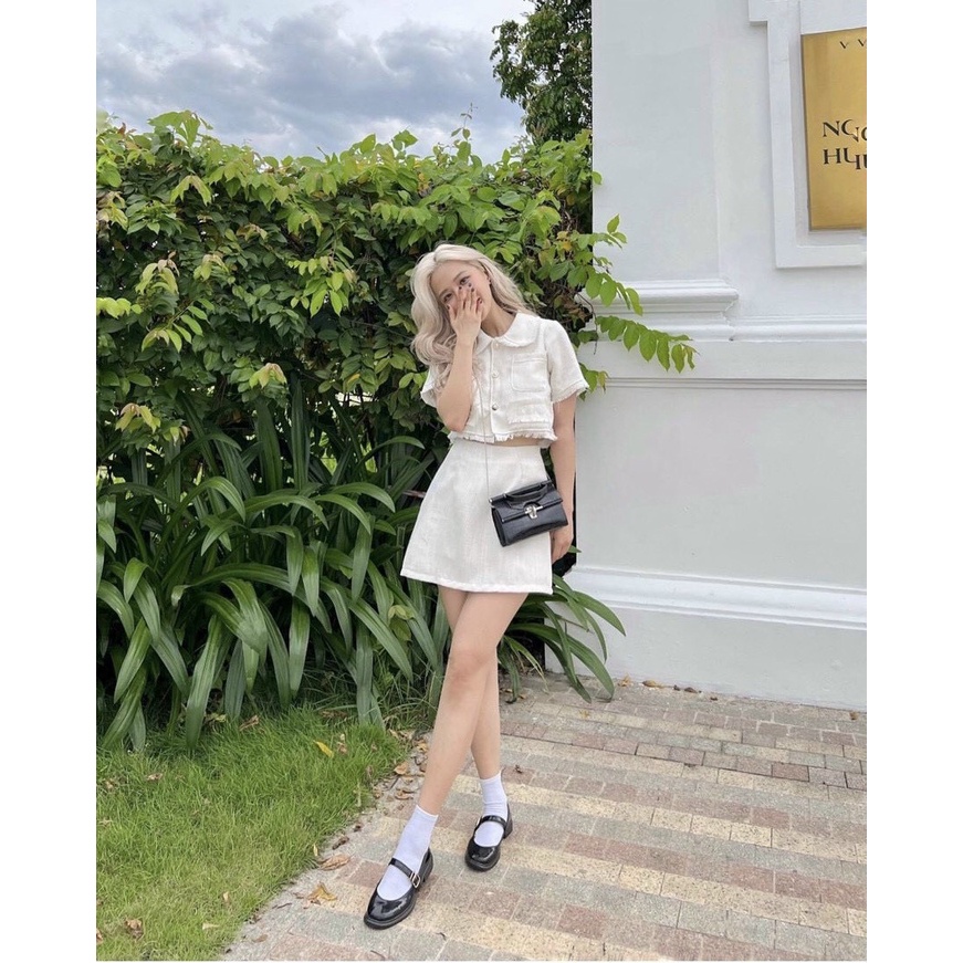 (Hàng có sẵn) SET ÁO CROPTOP TRẮNG VẢI BỐ DẠ TƯA KÈM CHÂN VÁY siêu sang chảnh