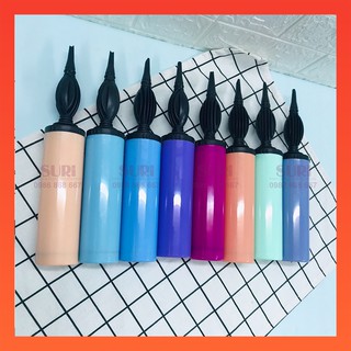 Bơm bóng cầm tay 28cm tiện lợi - Giao màu ngẫu nhiên