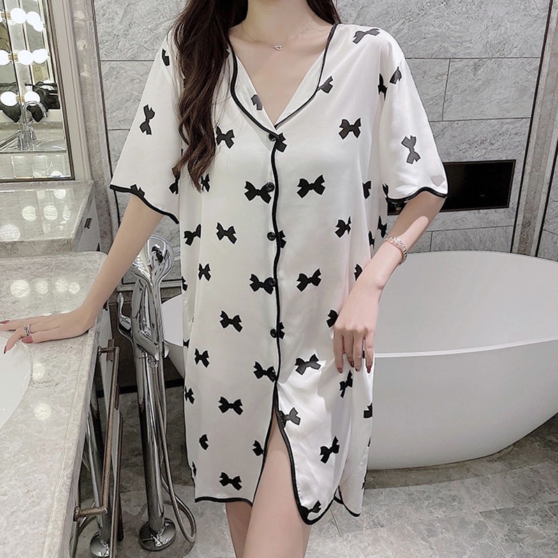 Đầm Ngủ Chất Lụa Mỏng Nhẹ Thời Trang Mùa Hè Xinh Xắn Cho Nữ