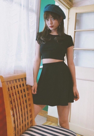 SET ÁO CROPTOP VÀ CHÂN VÁY