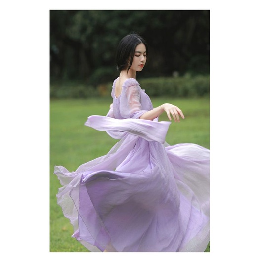 Đầm công chúa màu tím phong cách cổ tích