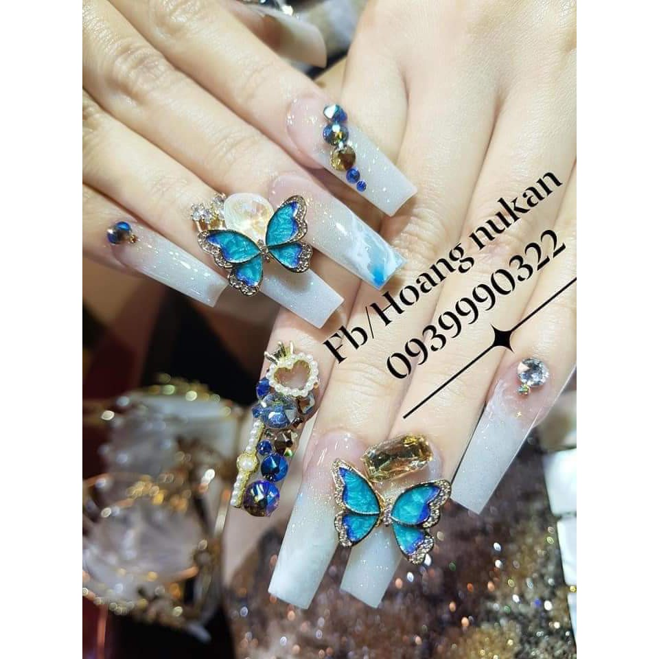 Charm đá chuyển động cao cấp B08