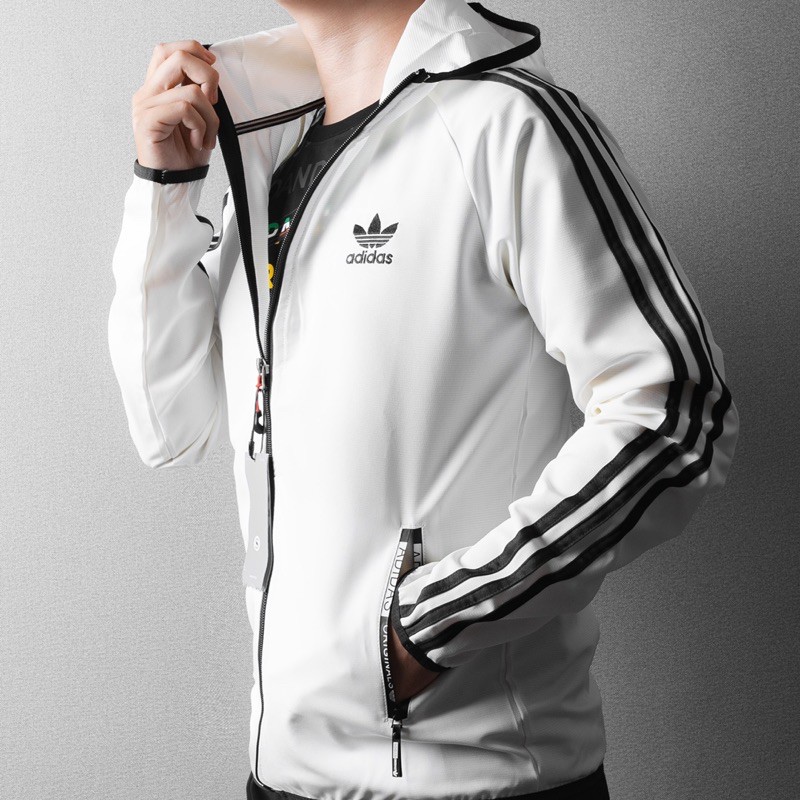 Áo khoác adidas