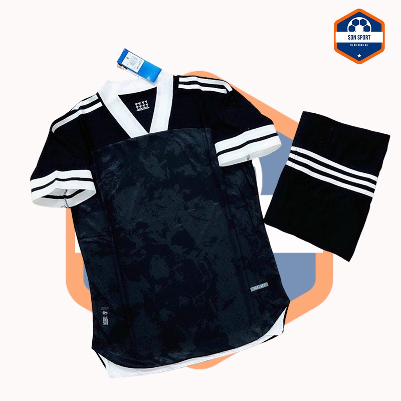 Bộ quần áo thể thao bóng đá thiết kế kẻ sọc, màu loang đẹp mắt