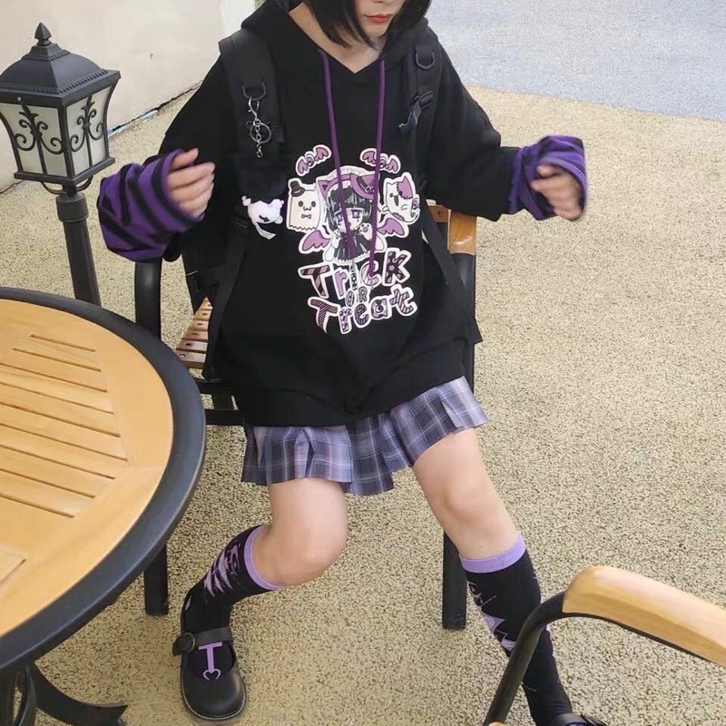 [Có sẵn] Áo Hoodie Tay Sọc Tím In Hình Trick &amp; Treat