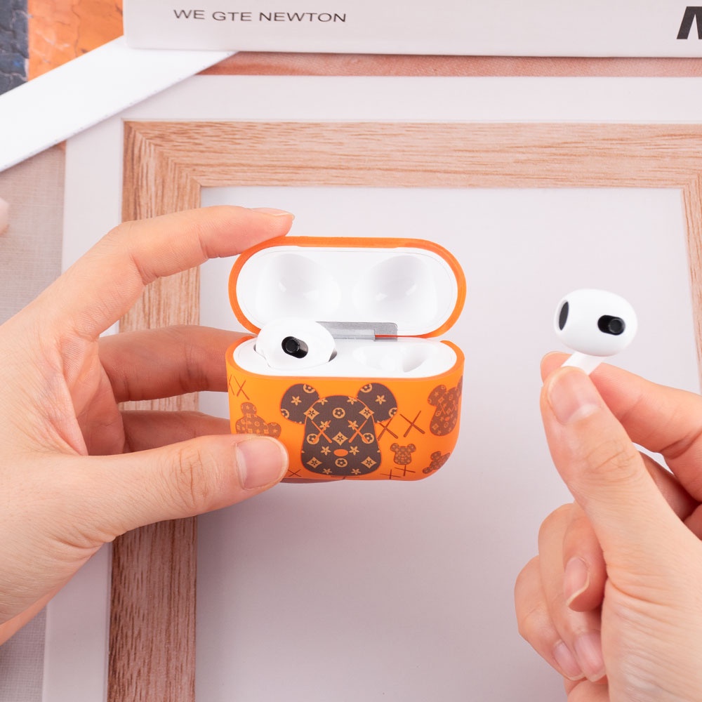Vỏ Bọc Silicone In Họa Tiết KAWS Dành Cho Hộp Sạc Tai Nghe Airpods 3 2 1