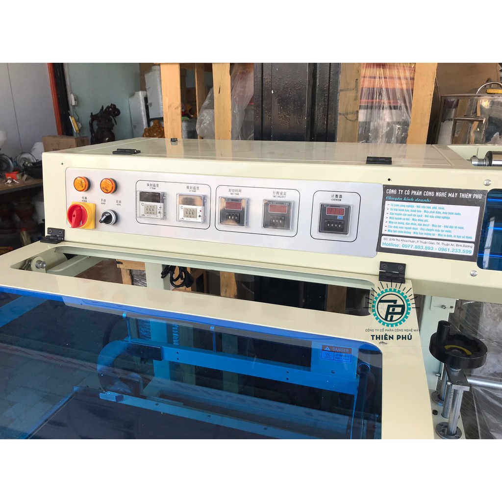 Máy cắt màng co tự động