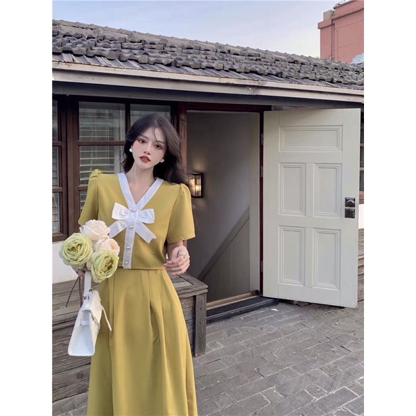 Áo Sơ Mi Thắt Nơ Kèm Chân Váy Dài Phong Cách 2021