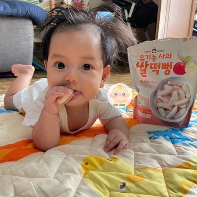 Bánh gạo hữu cơ Momschoice Hàn dễ tan, thơm ngon cho bé từ 6 tháng