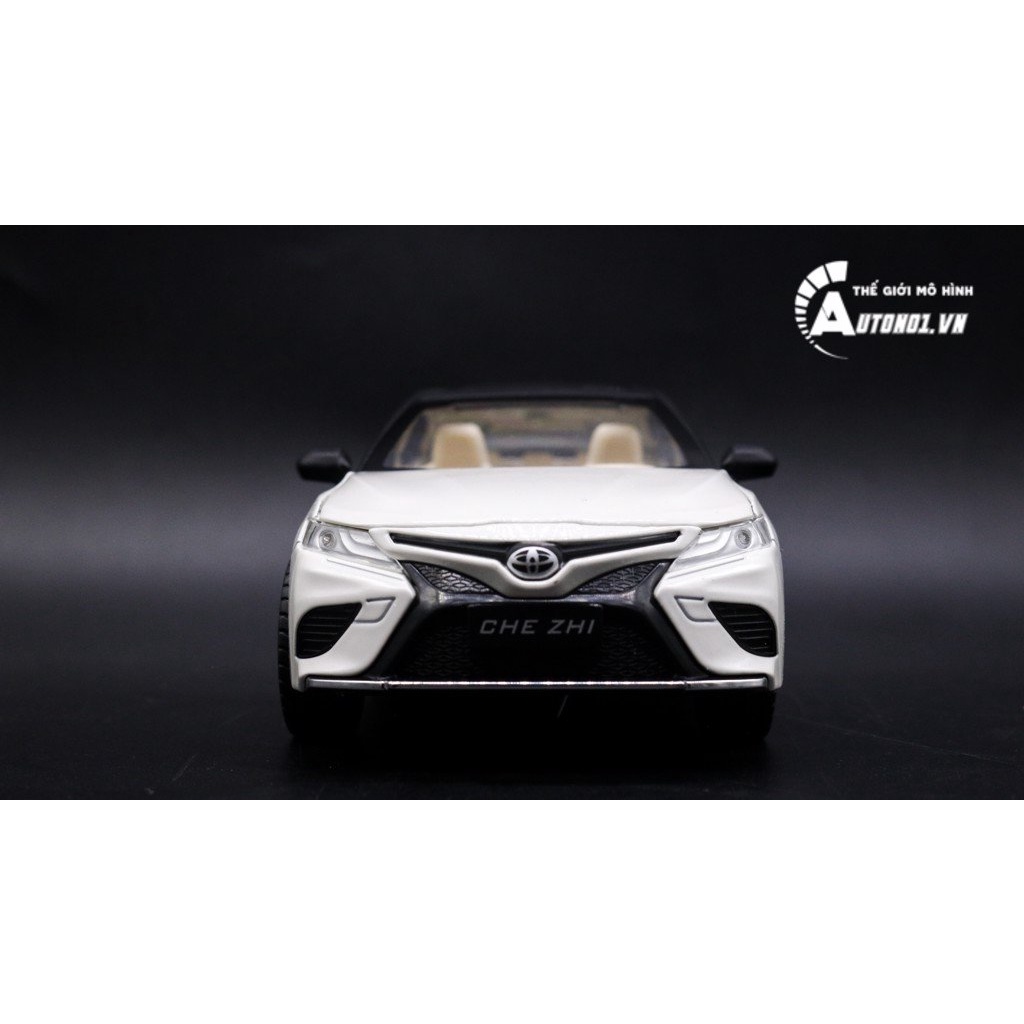 MÔ HÌNH XE SEDAN TOYOTA CAMRY 2020 WHITE 1:24 CHE ZHI 7844