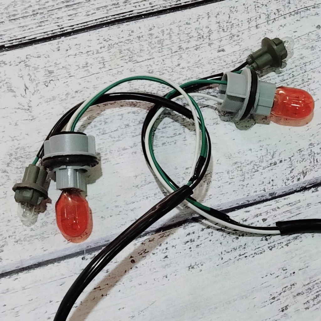 Dây xi nhan, đuôi xi nhan có sương mù demi dành cho dòng xe SH Việt và SH ý