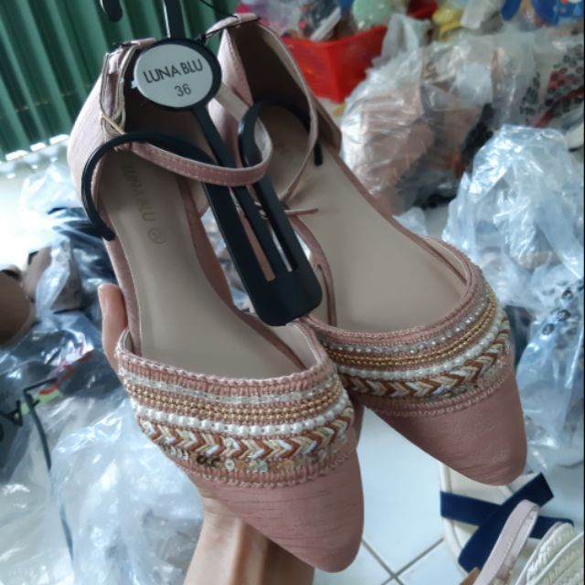 Combo giày của khách mechipcong